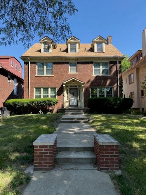 1646 Chicago Blvd, Detroit, MI, 48206-1735 | Card Image