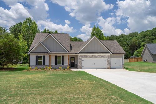 208 Squirrel Run, Good Hope, GA, 30641-2538 | Card Image