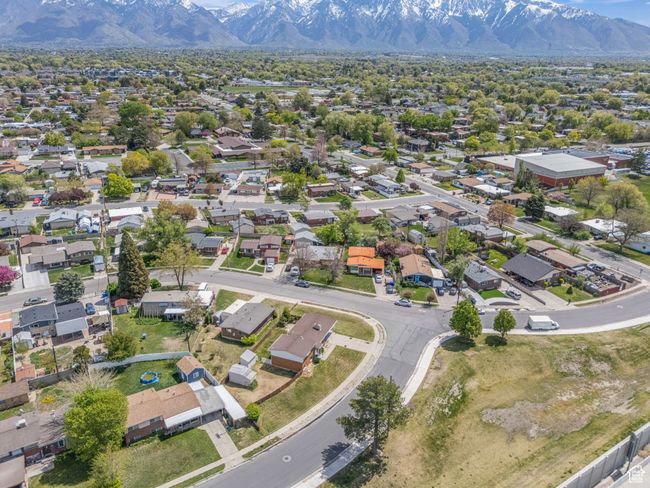 Bird's eye view with a residential view and a mountain view | Image 31