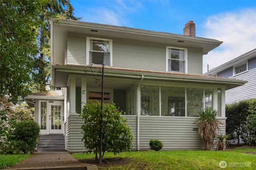 5019 17th Ave Ne, Seattle, WA, 98105-4212 | Card Image