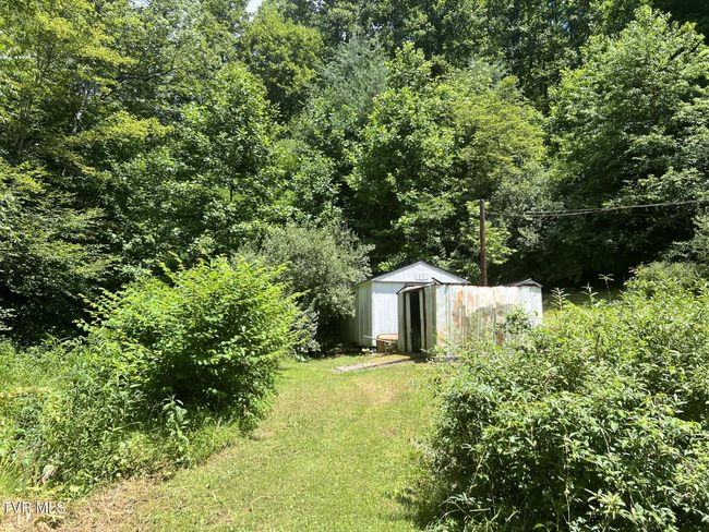 13423 Grayson Rd, House other with 2 bedrooms, 1 bathrooms and null parking in Coeburn VA | Image 11