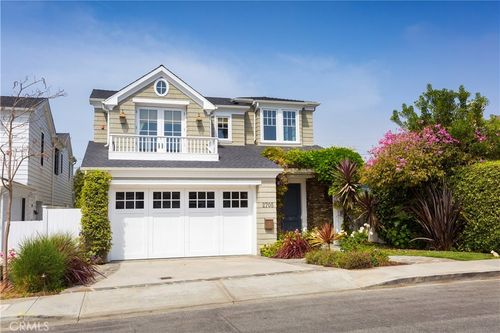 2705 Palm Ave, Manhattan Beach, CA, 90266 | Card Image