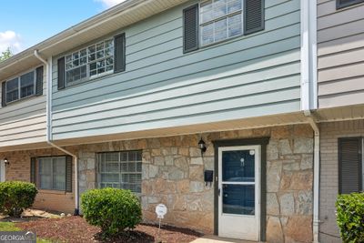 33B - 4701 Flat Shoals Road, Condo with 4 bedrooms, 2 bathrooms and null parking in Union City GA | Image 2