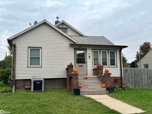 1000 N Division St, Creston, IA, 50801-1411 | Card Image