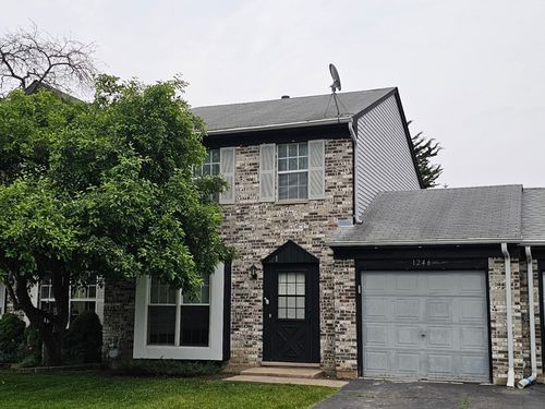 1246 Robin Dr, Carol Stream, IL, 60188-6065 | Card Image