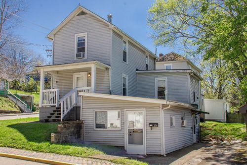 15/151/2 Clarke St, Athens, OH, 45701-1540 | Card Image