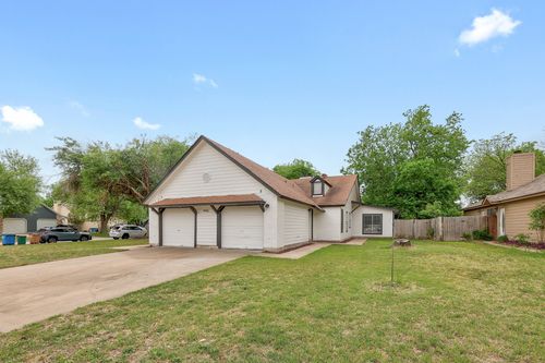 9901 Parliament House Rd, Austin, TX, 78729-1817 | Card Image