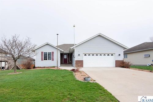104 Cole Ct, Mankato, MN, 56001-6426 | Card Image