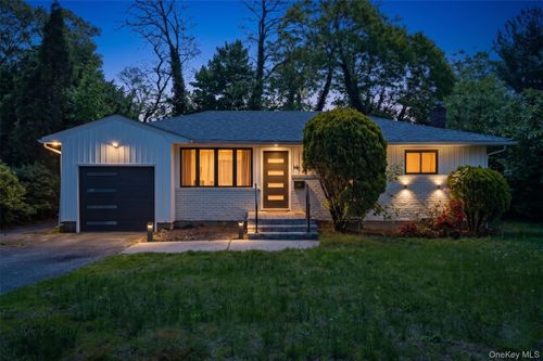 14 Ellen Pl, Kings Park, NY, 11754-3606 | Card Image