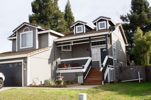 250 Lonely Oak St, Yuba City, CA, 95991-8224 | Card Image