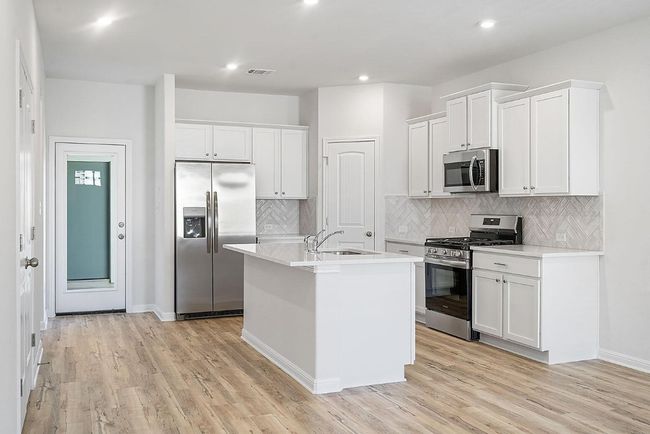 633 Salamander St, House other with 3 bedrooms, 2 bathrooms and 2 parking in San Marcos TX | Image 11