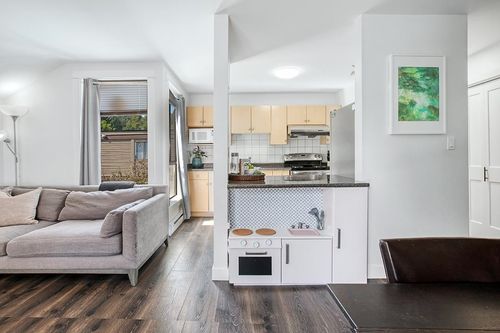 302-9138 Capella Dr, Burnaby, BC, V3J7K3 | Card Image