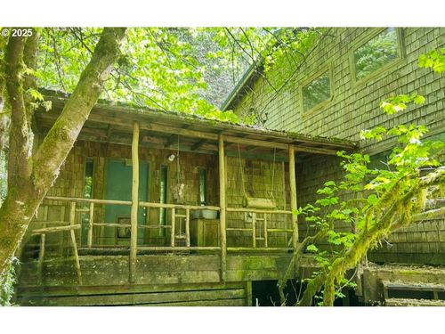66487 Chemeketa Rd, Coos Bay, OR, 97420-9502 | Card Image