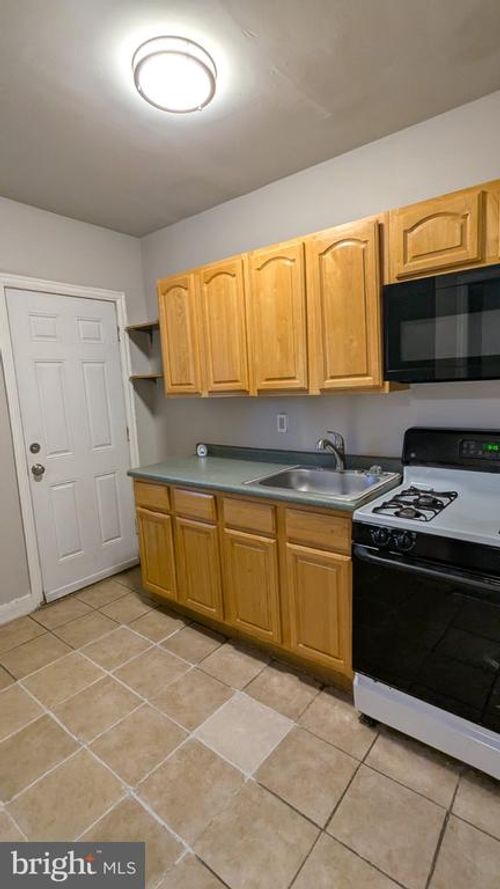 3-412 E Walnut Ln, Philadelphia, PA, 19144-1036 | Card Image