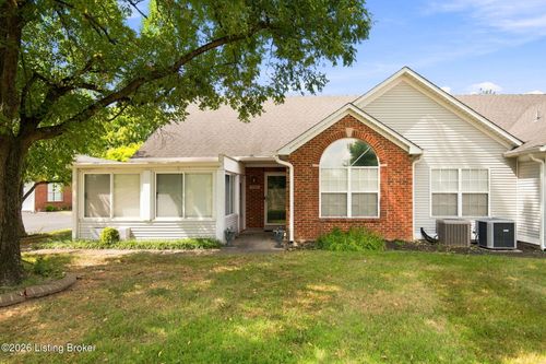3919 Village Green Dr, Louisville, KY, 40299 | Card Image