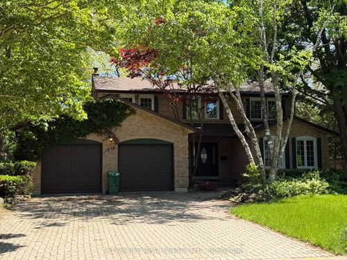 1978 Shannon Dr, Mississauga, ON, L5H3W2 | Card Image