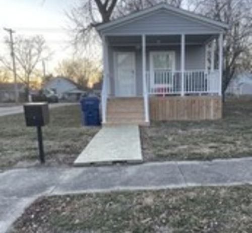 205 5th Street, Carmi, IL, 62821 | Card Image
