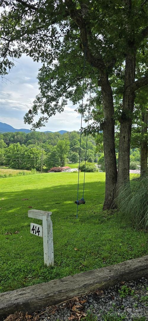 414 Pinecove Rd, Old Fort, NC, 28762-8744 | Card Image