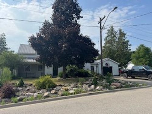 25 Dundas St W, Erin, ON, N0B1T0 | Card Image
