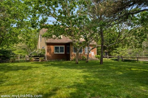 111 Charles Neck Way, West Tisbury, MA, 02575-5244 | Card Image