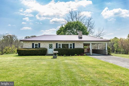 4708 Byers Rd, CHAMBERSBURG, PA, 17202-9657 | Card Image