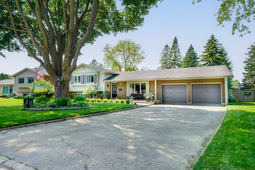 10 Gustin Ave, London, ON, N6P1C2 | Card Image