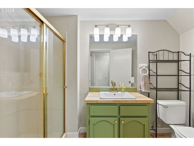 Bathroom-# 3 | Image 20