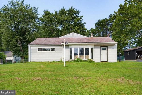 737 Woodbrook Ln, PLYMOUTH MEETING, PA, 19462-2505 | Card Image