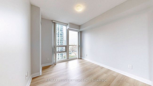 1305 - 18 Harbour St, Condo with 2 bedrooms, 2 bathrooms and 1 parking in Toronto ON | Image 18