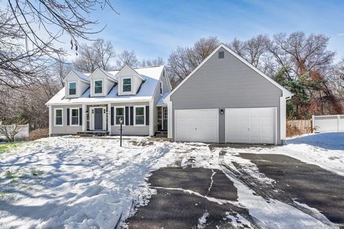 16 Landing Cir, Windsor, CT, 06095-1158 | Card Image