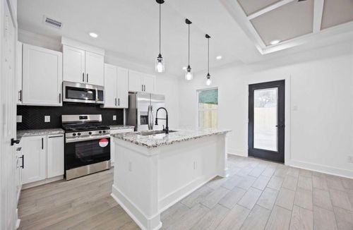 b-6726 Paris Street, Houston, TX, 77021 | Card Image