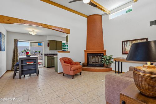 1015 Galvan Dr, Las Cruces, NM, 88005-1502 | Card Image