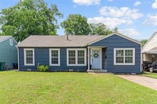4733 Calmont Ave, Fort Worth, TX, 76107-5423 | Card Image
