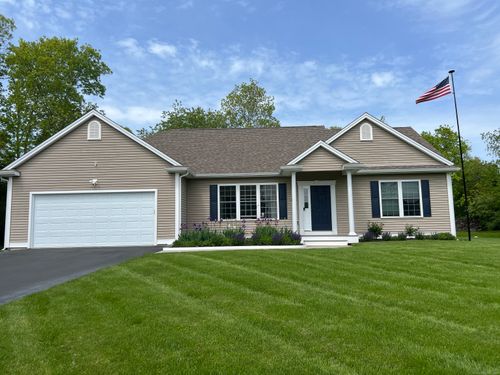 39 Barber Farm Rd, Lisbon, CT, 06351-1064 | Card Image