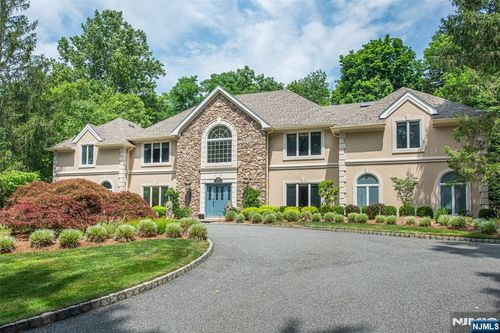238 E Saddle River Rd, Saddle River, NJ, 07458-2614 | Card Image