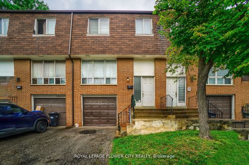 49-7475 Goreway Dr, Mississauga, ON, L4T3T3 | Card Image