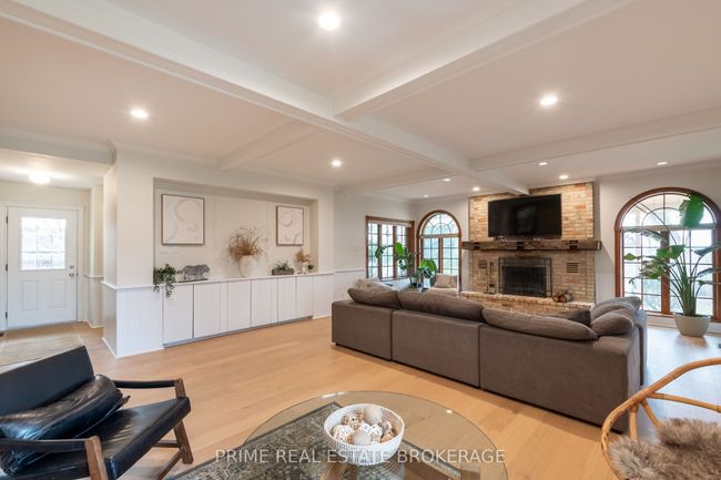1499 Westdel Bourne, House other with 4 bedrooms, 3 bathrooms and 4 parking in London ON | Image 9