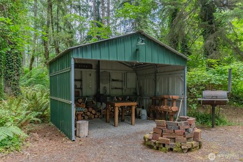 14327 Beaver Dr Se, Rainier, WA, 98576 | Card Image