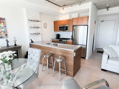 909 - 318 King St E, Condo with 1 bedrooms, 1 bathrooms and 1 parking in Toronto ON | Image 1