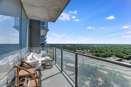 1909-44 East Ave, Austin, TX, 78701 | Card Image