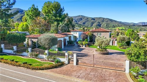 4034 Crown Ranch Rd, Corona, CA, 92881-4704 | Card Image