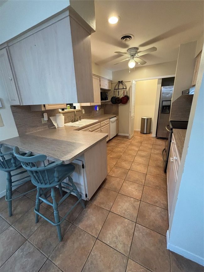 3205 Whites Dr, House other with 4 bedrooms, 2 bathrooms and 4 parking in Austin TX | Image 7