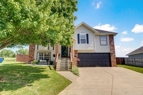 803 W Ridgecrest St, Ozark, MO, 65721-8247 | Card Image