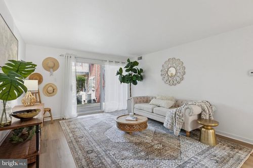 apt-c1-922 Montgomery Ave, BRYN MAWR, PA, 19010-3024 | Card Image