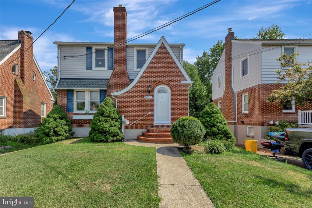 Linwood Ave, Parkville, MD 21234