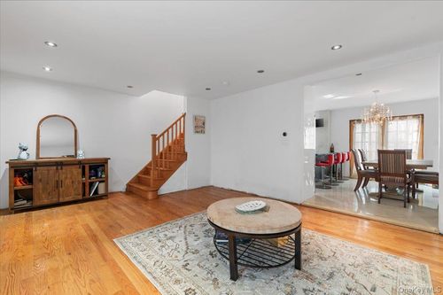 82 166th St, Jamaica, NY, 11432-1218 | Card Image