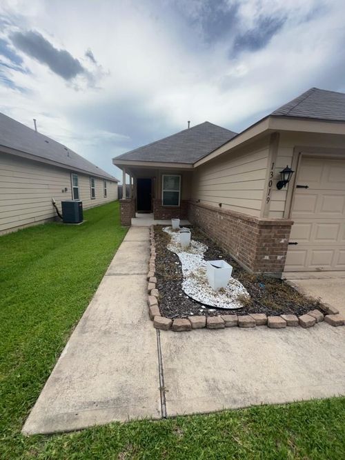 13019 Italian Cypress Trl, Houston, TX, 77044-4033 | Card Image