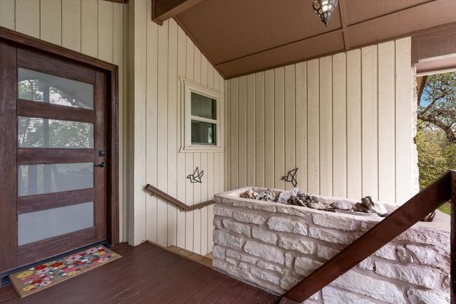 Front Door | Image 4