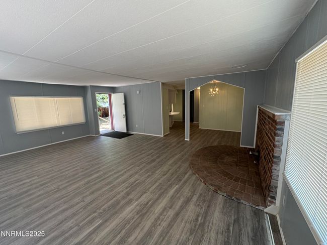 155 Molly Cir, House other with 3 bedrooms, 2 bathrooms and 3 parking in Sun Valley NV | Image 4