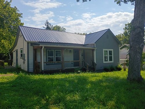 202 Cherry St, Dickson, TN, 37055-2008 | Card Image
